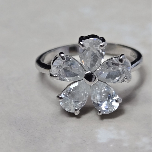 Silver 925 Rhinestones Floral Ring Size 6 Weigt 2g - Picture 6 of 17